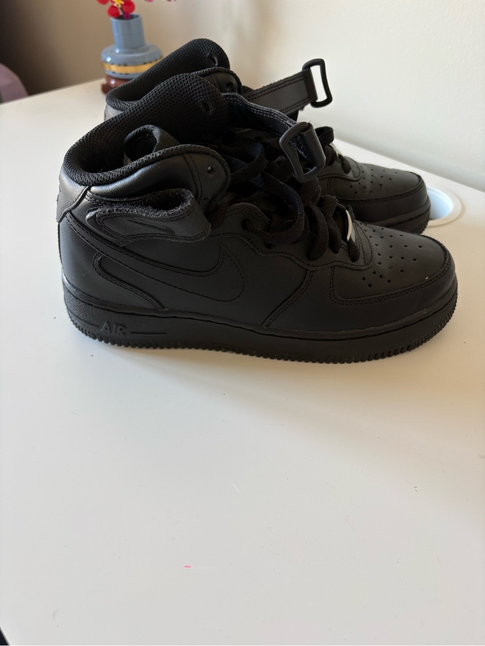 Black Nike Air Force 1 Sneakers